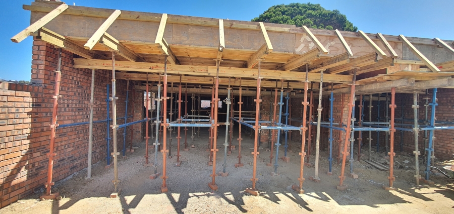 4 Bedroom Property for Sale in Mossel Bay Central Western Cape